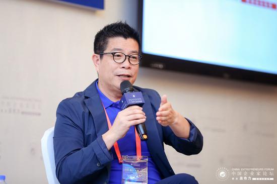 王中军自曝卖画解决华谊现金流：没什么丢人的（华谊王中军是原籍是哪里人）