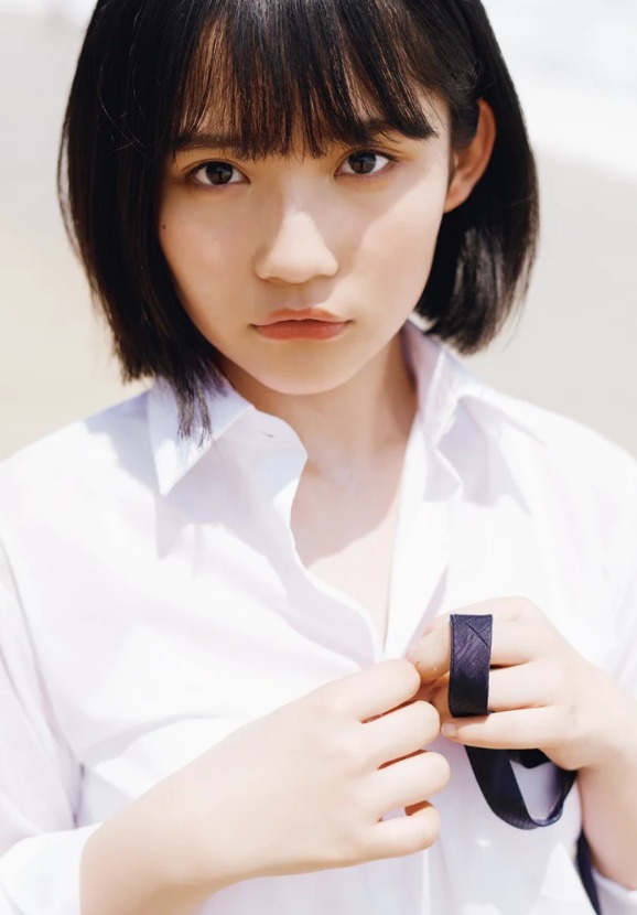 AKB48新C位矢作萌夏发行写真集 被赞健康性感（矢作萌夏总选排名）