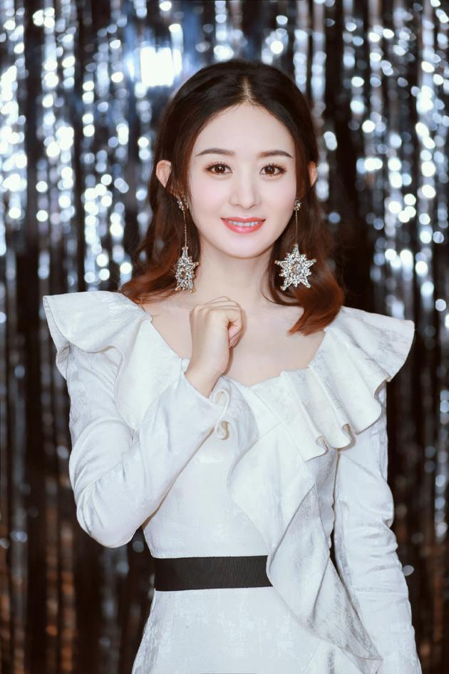 赵丽颖确定八月复工 工作室发文：感谢长久守候（赵丽颖复工晒片场照）